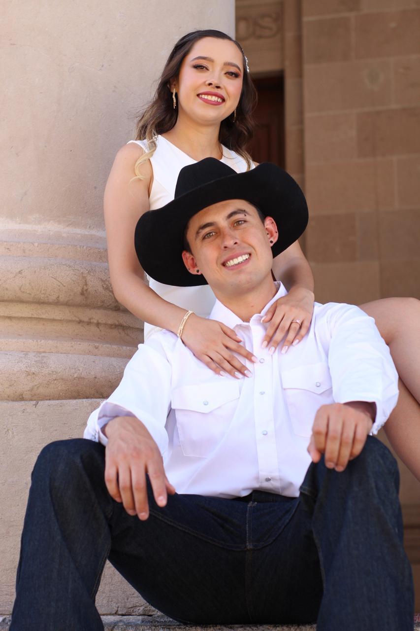 The Wedding Website of Rogelio ' and ' Michelle