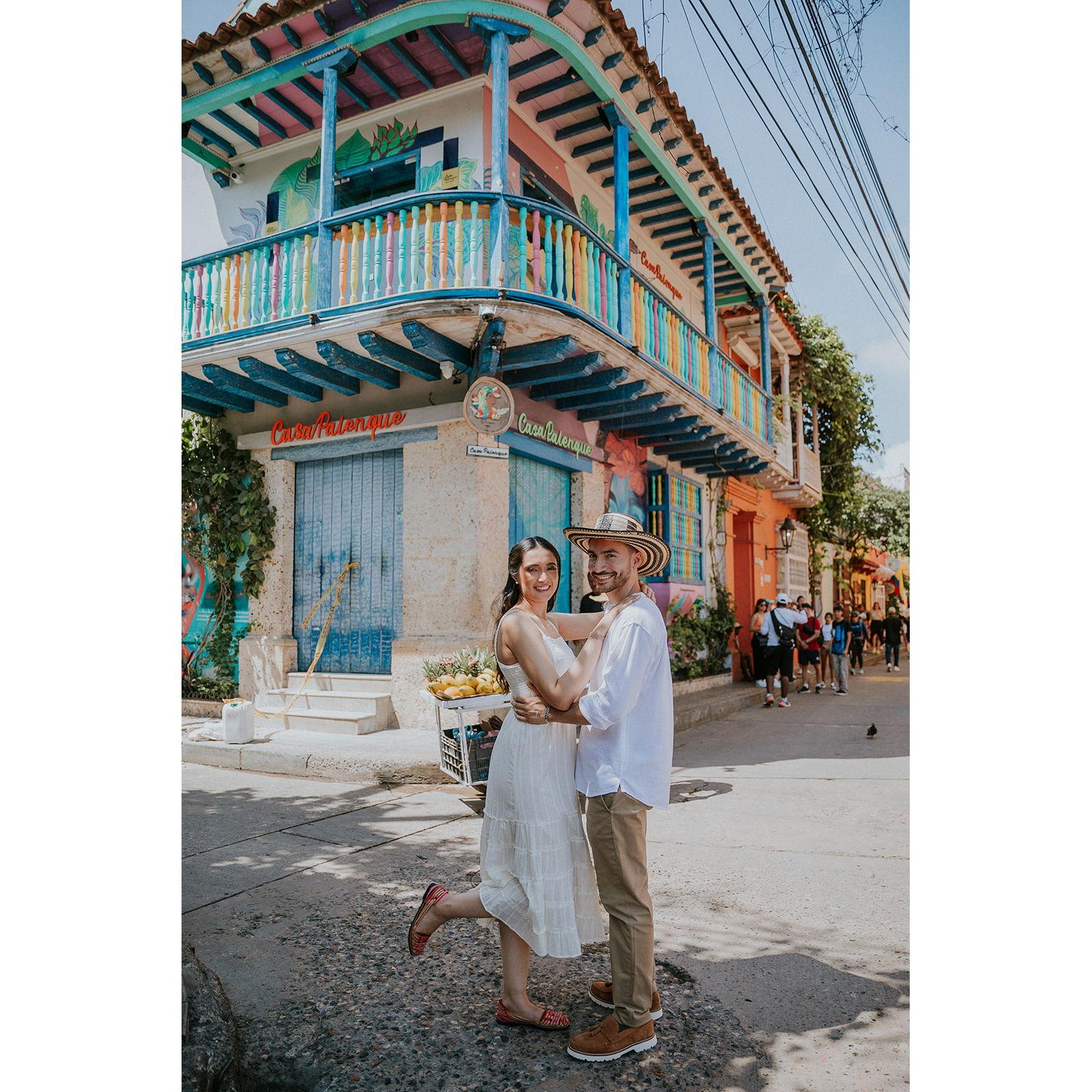 Like Carlos Vives song-Pa' mayte "Viva palenque y viva pambelé"