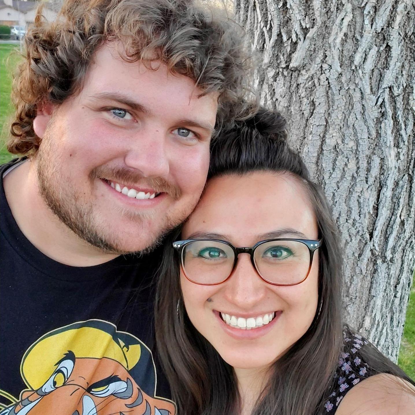 We took some pencils and paper to the park to have an “artsy” date night!