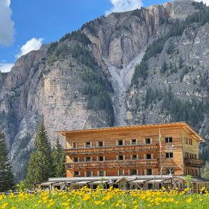 Honeymoon Trip - Rifugio Pederü