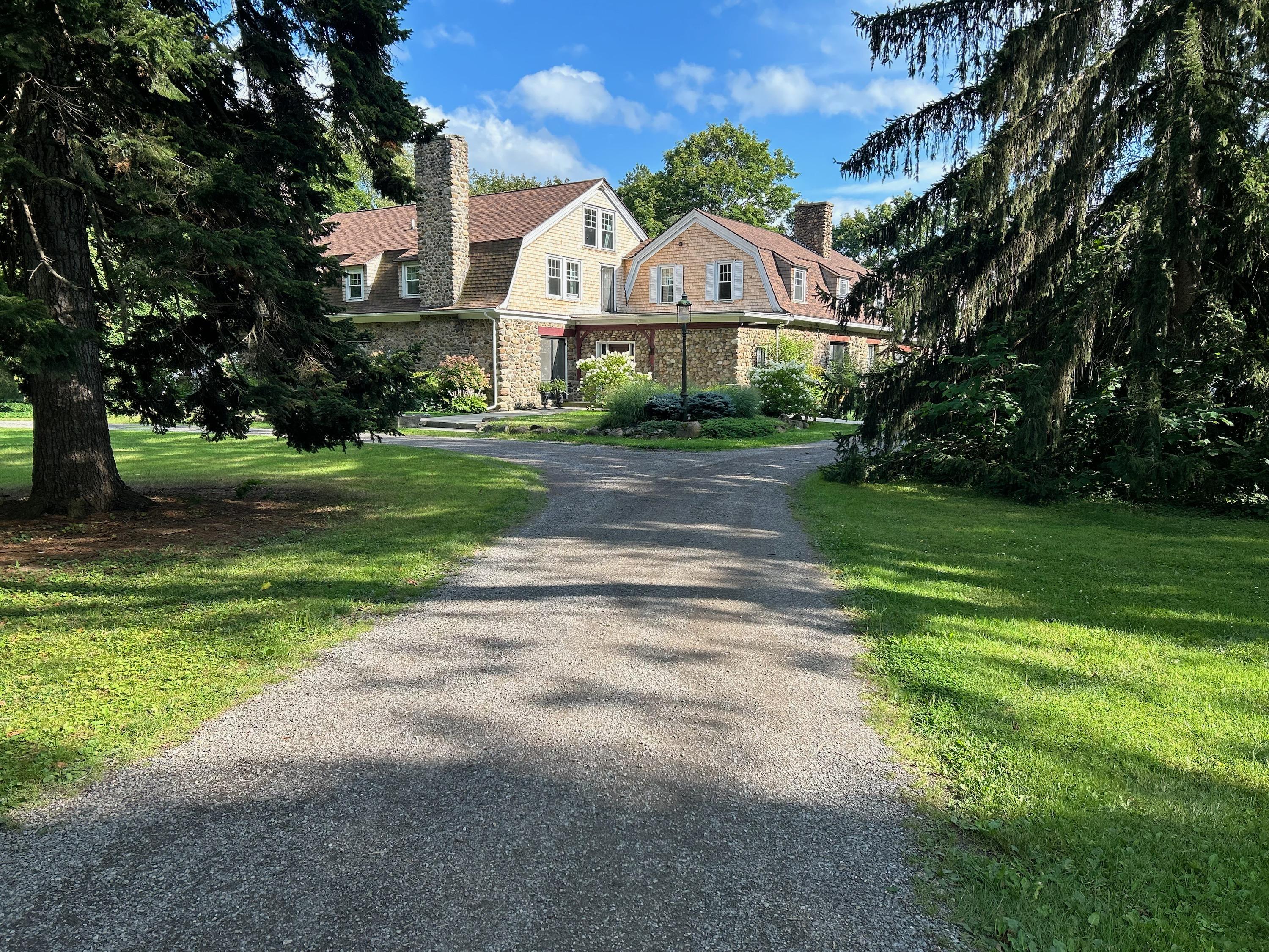 The Wedding Website of Madison Foster and Khristian Velazquez