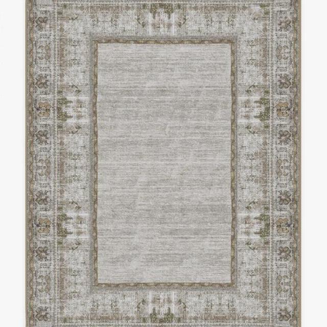 Vintage Daisy Bordered Fuchsia Rug