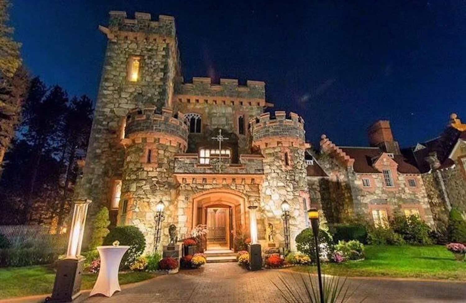 The Wedding Website of Jennifer Hoffman and Carl Smith