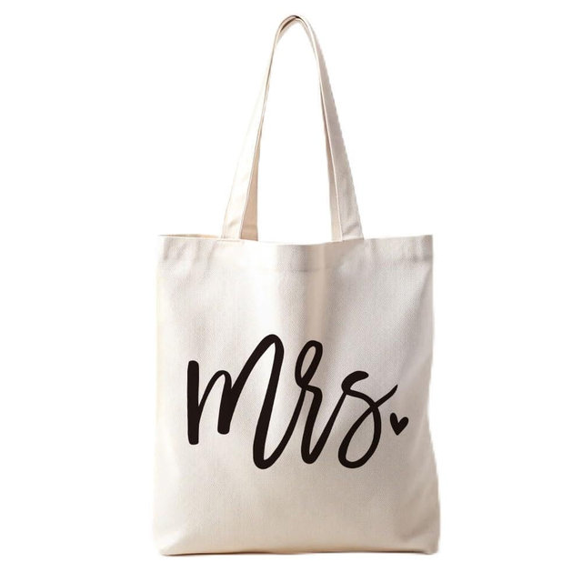 Ymzkpoa Cute Mrs Canvas Tote Bag Gifts for Women,Est 2026 Bridal Shower Gifts,Bride To Be Gift for Wedding,Engagemen,Bachelorette Party Honeymoon,Lightweight Large Shoulder Totebag for Trip,Beach-16