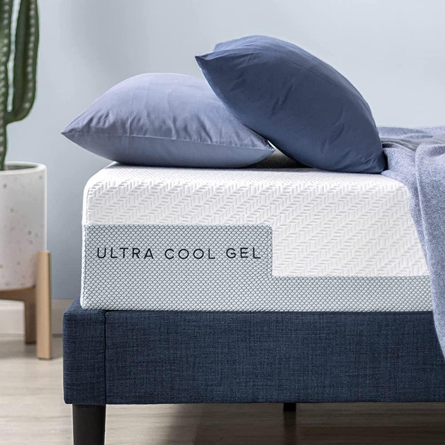 ZINUS 10 Inch Ultra Cool Gel Memory Foam Mattress / Cooling Gel Foam / Pressure Relieving / CertiPUR-US Certified / Bed-in-a-Box / All-New / Made in USA, Queen