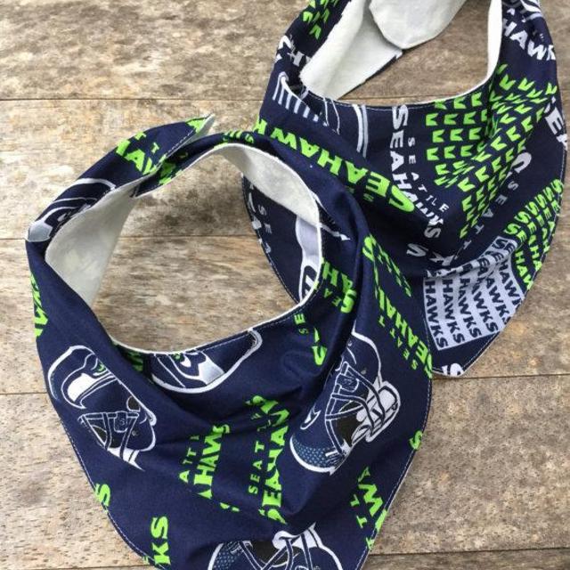 Seahawks Bib