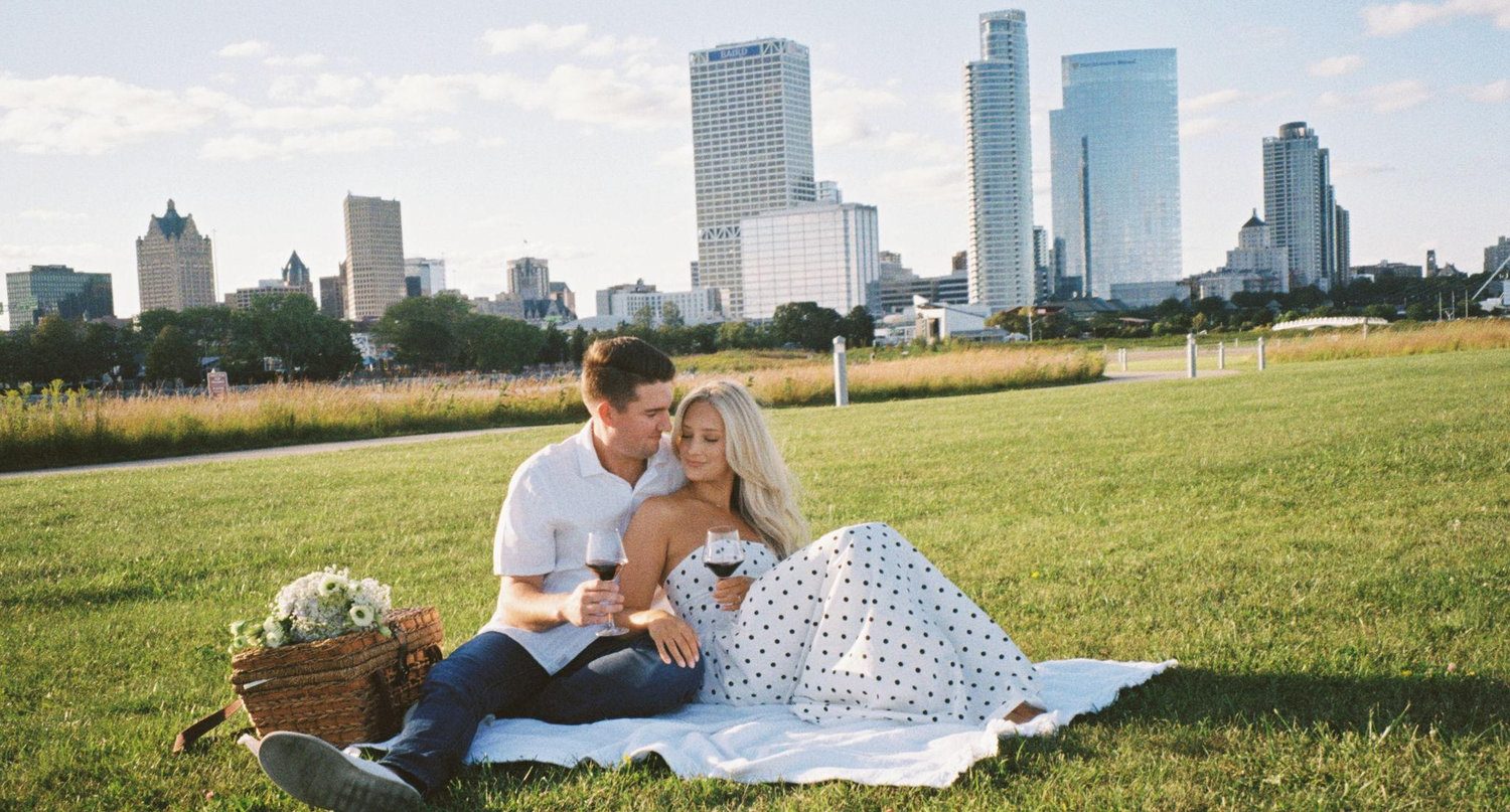 The Wedding Website of Drew Schwartz and Erin Guziec