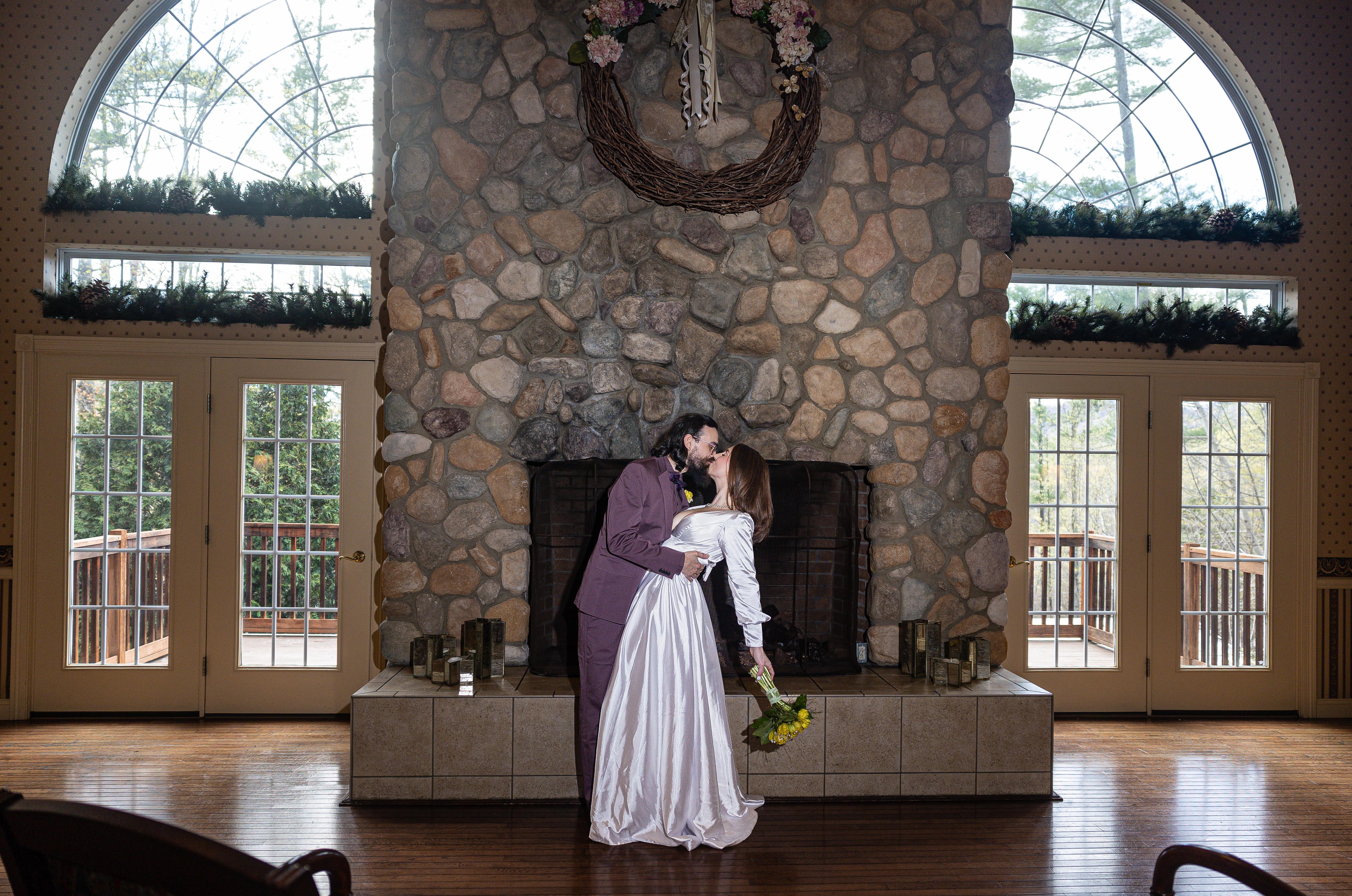 The Wedding Website of Jennarae Mansfield and Jacob Lemanski