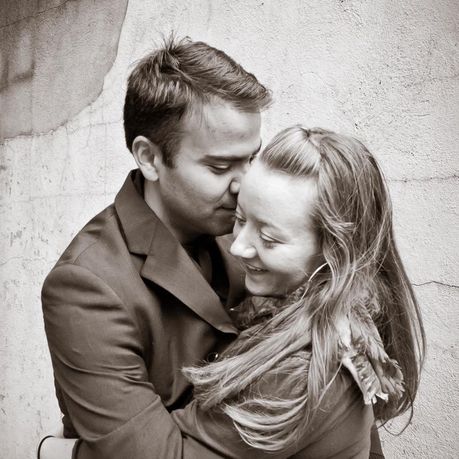 Engagement photos on the streets of Philadelphia.