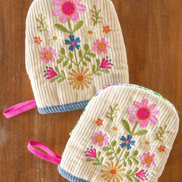 Embroidered Mini Oven Mitts, Set of 2