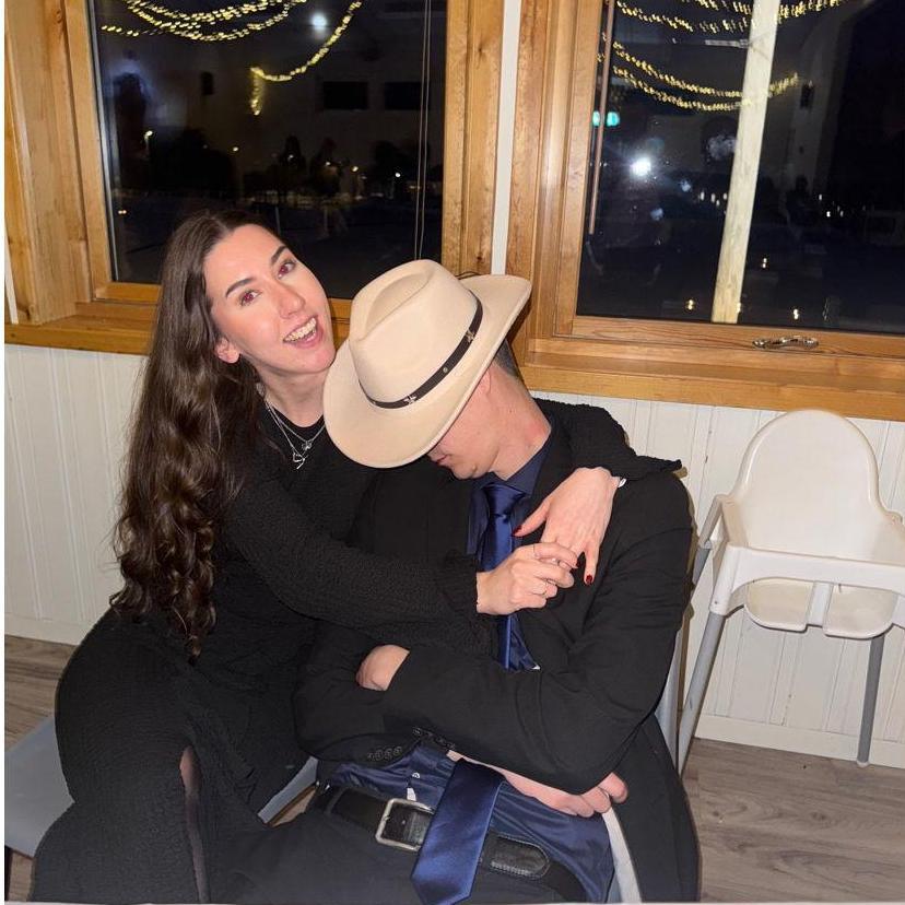 Ellen's shoulder is a great pillow!