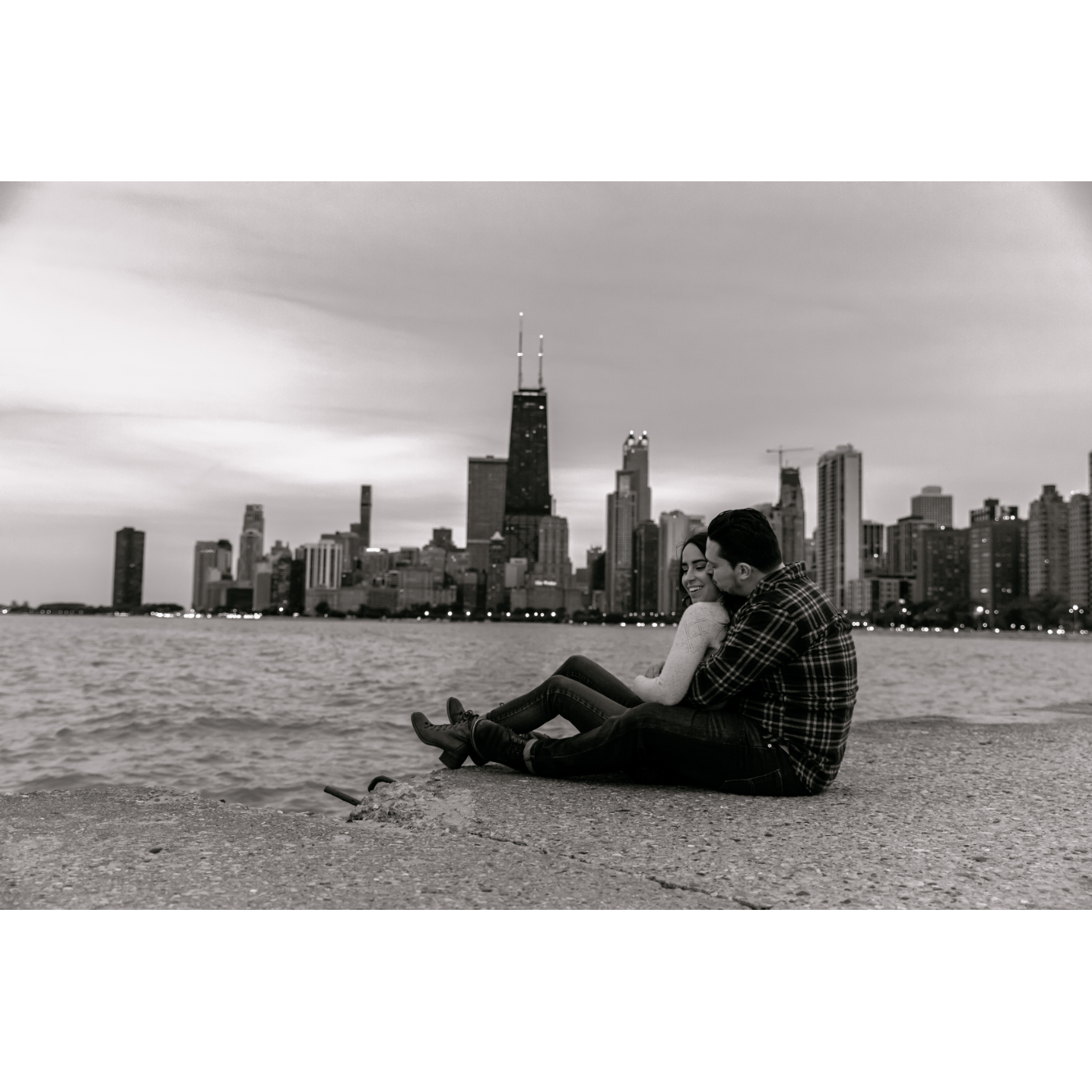 Engagement photos on the lake