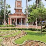Explore Barranco