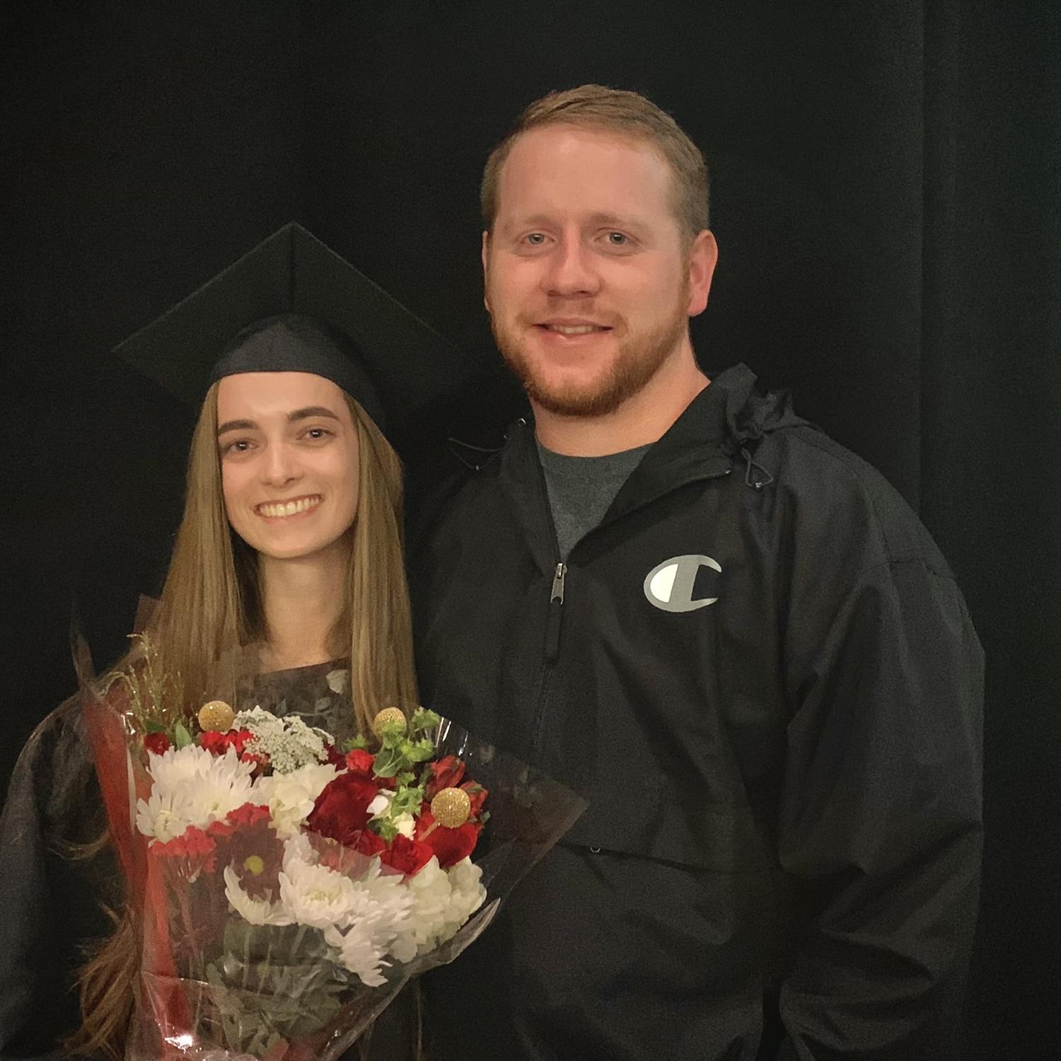 Chase supporting Ellie at her graduation, Dec. 10, 2022 🥰🫶