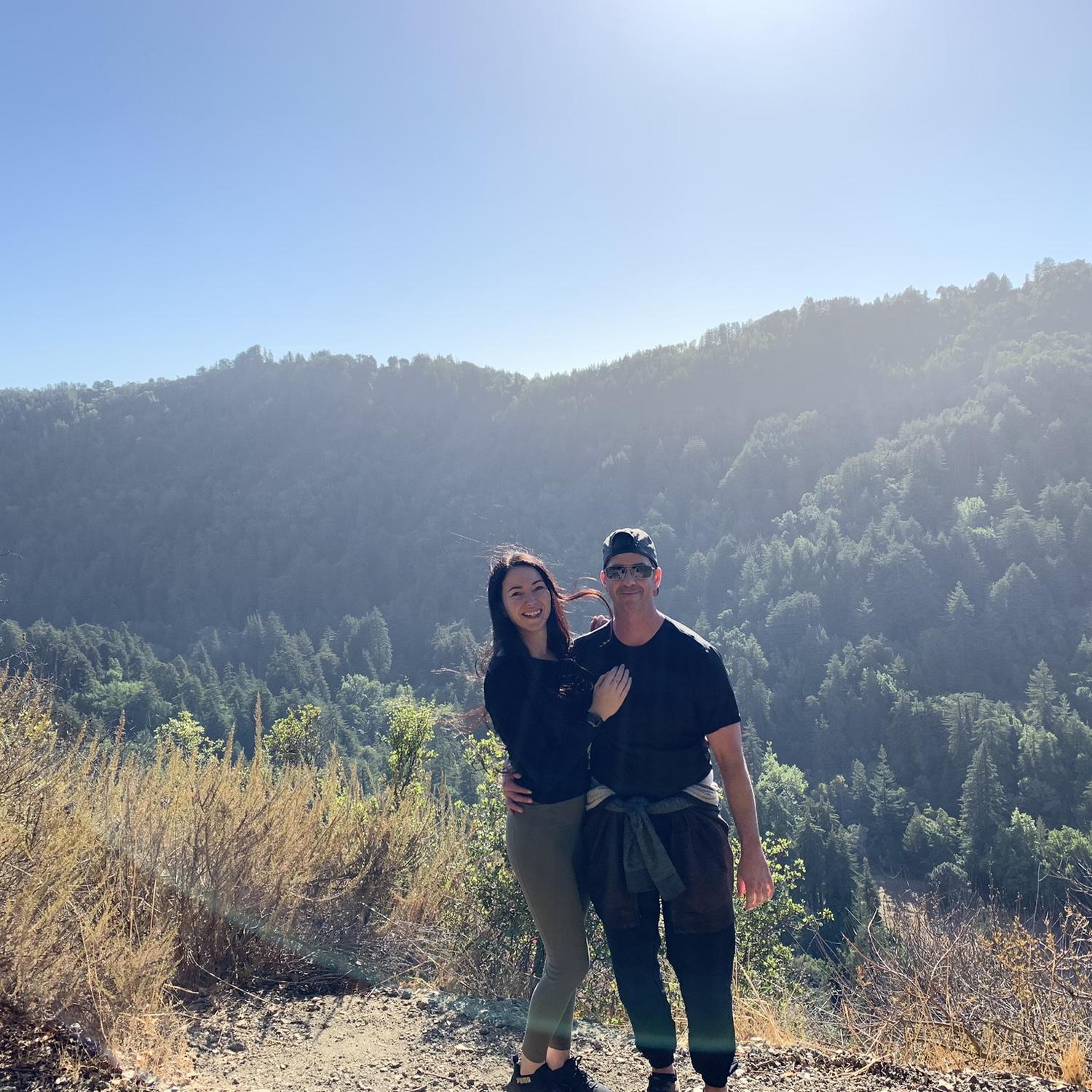 Valley View Hike Trail lookout point right here in Big Sur!