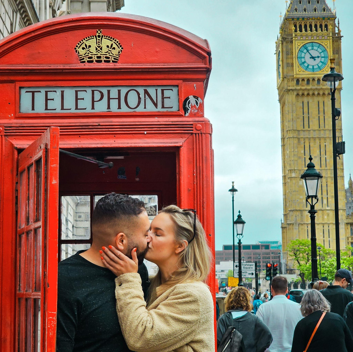 Kisses in London