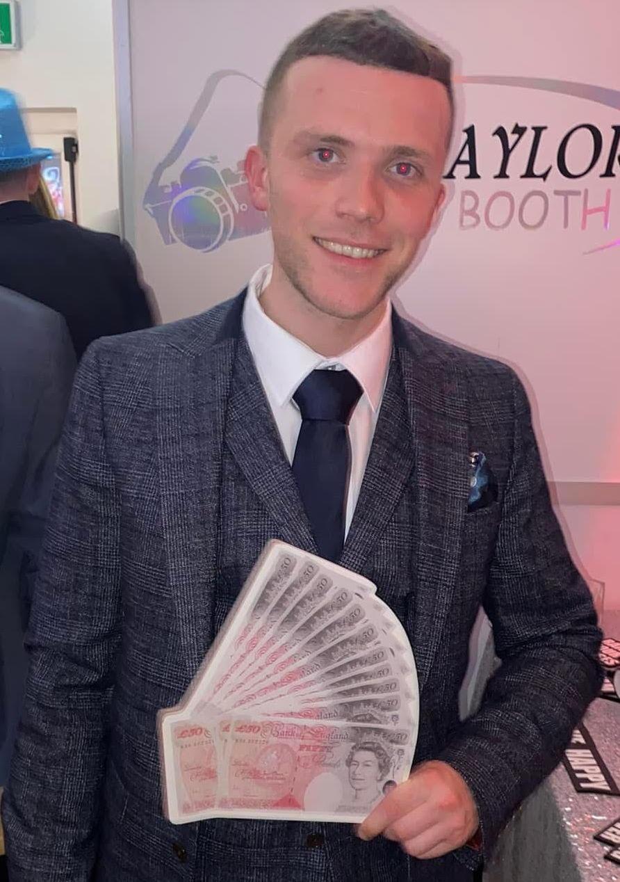 2b281835-1e11-4c19-8feb-6ab7442b6242