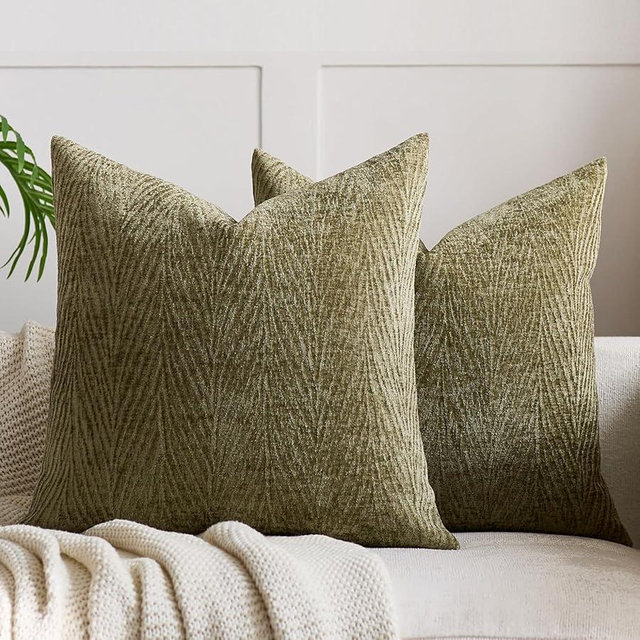 HALANS Spring Pillow Covers 20x20 Inch Set of 2, Soft Decorative Throw Pillow Covers with Leaves Texture, Hidden Zipper for Home Sofa Bed Couch (Green, 20" x 20" (Pack of 2))