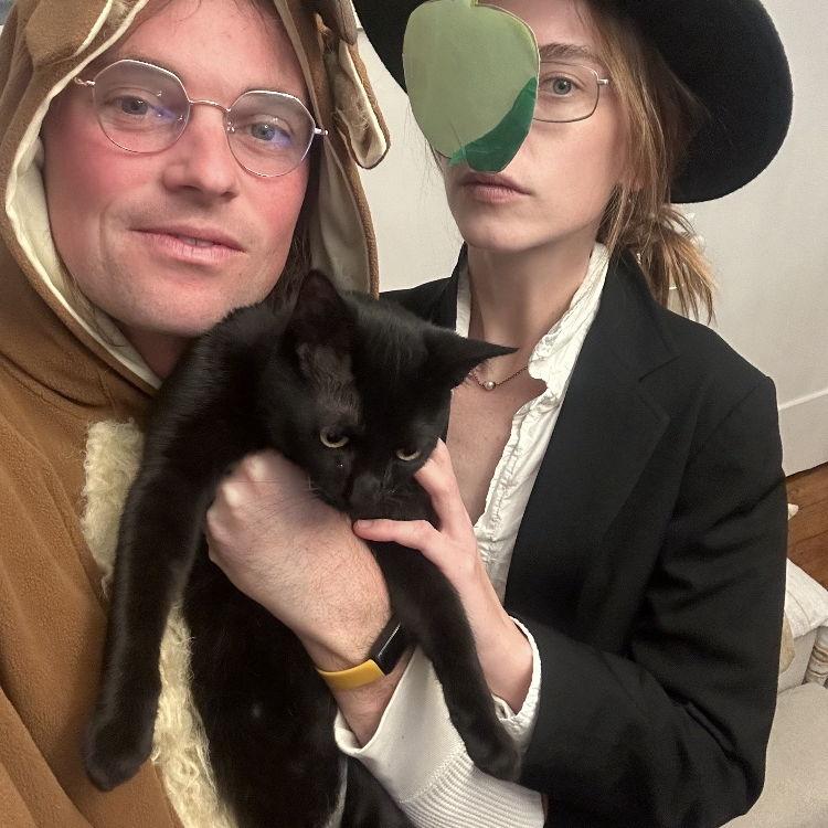 Our first halloween with Maurice :')