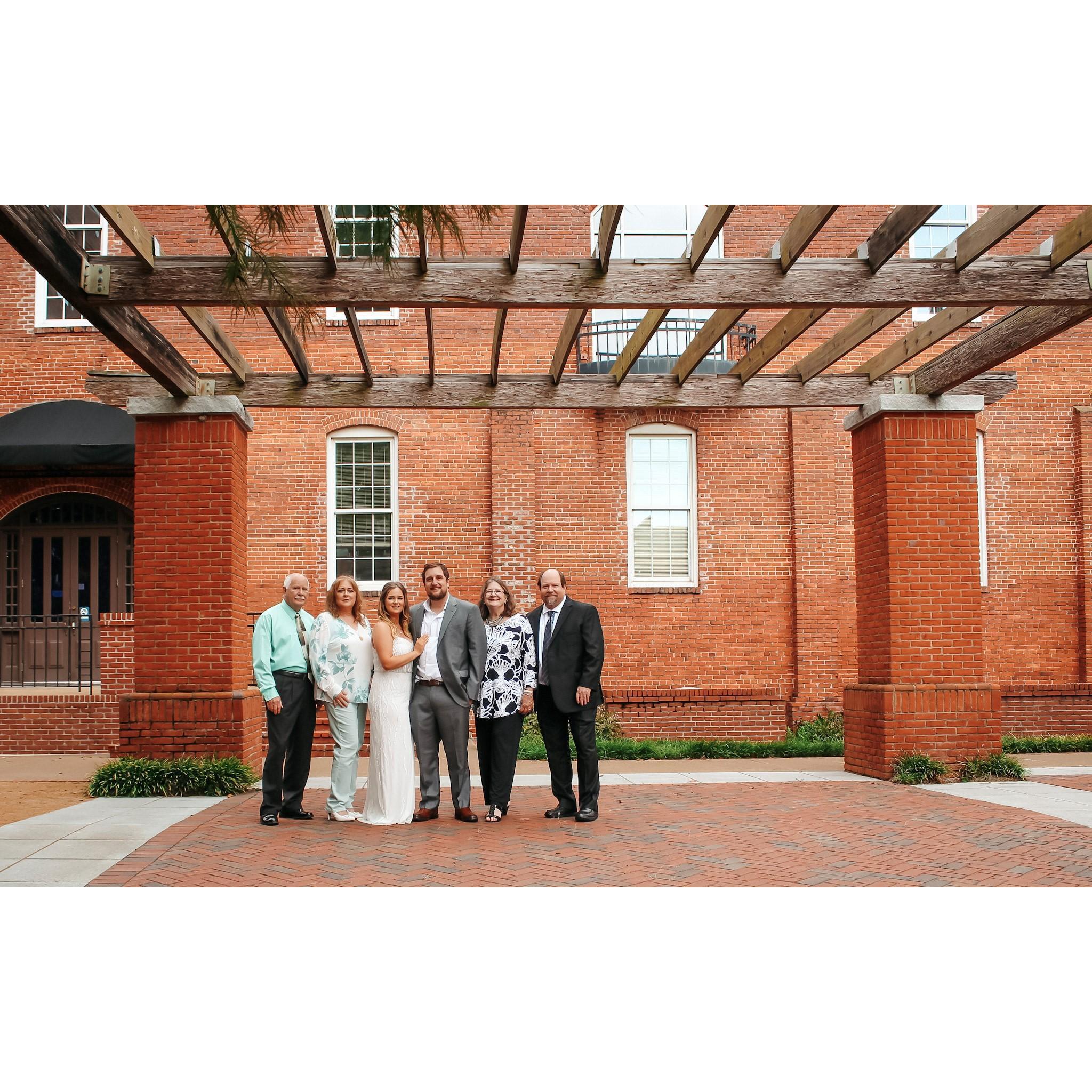 Dannie (grandpa), Cindie (Brides Mom), Bride & Groom, Fe (Grooms Mom), Jaime (Grooms Dad)