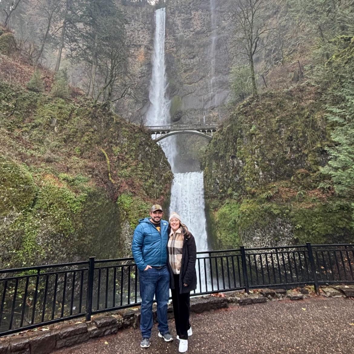 A visit to Multnomah Falls during a visit to see Greg's family in Oregon and Washington over Thanksgiving.