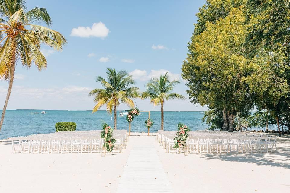 The Wedding Website of Rubbe Cesar and Derly Jean