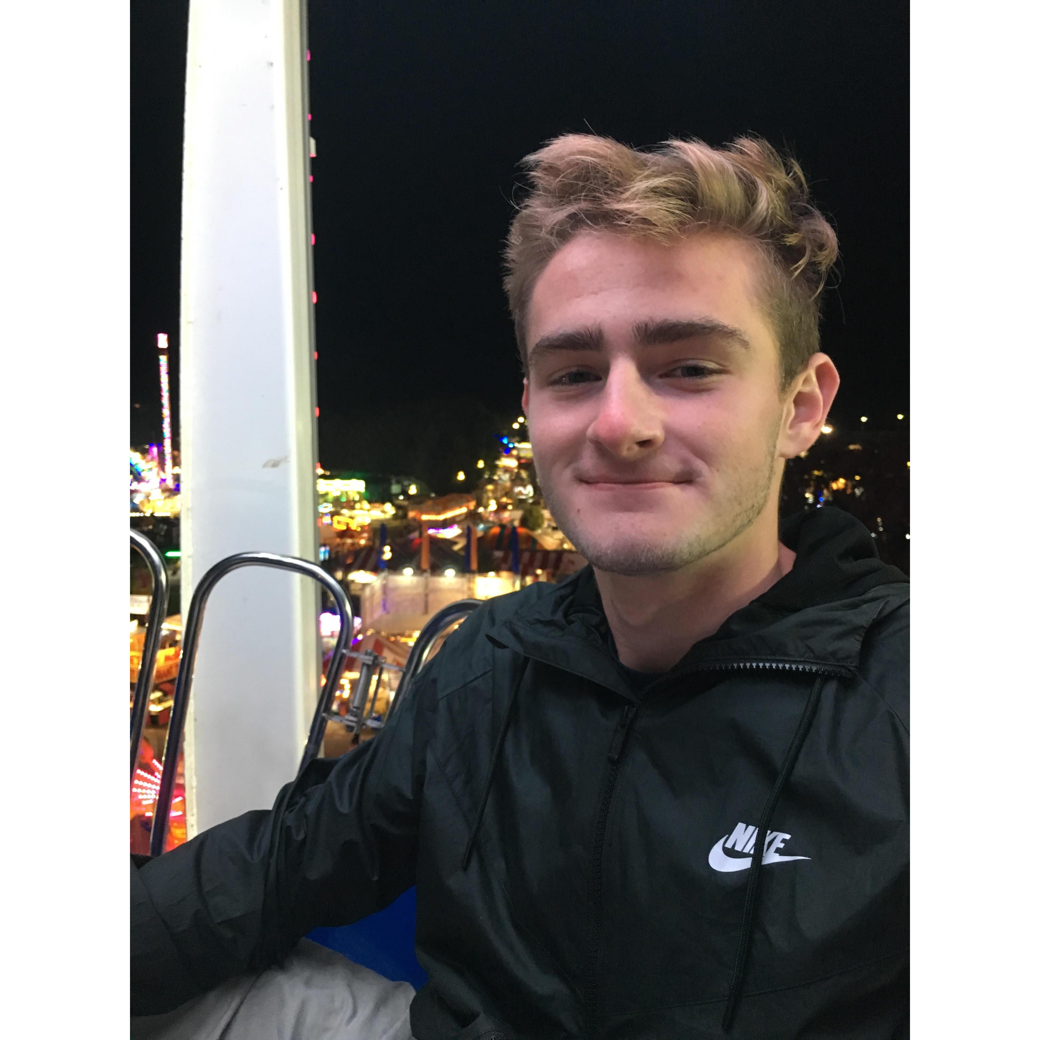 OCTOBER 17, 2017
crazy hair at the state fair and all our friends were there @lindsay @jared