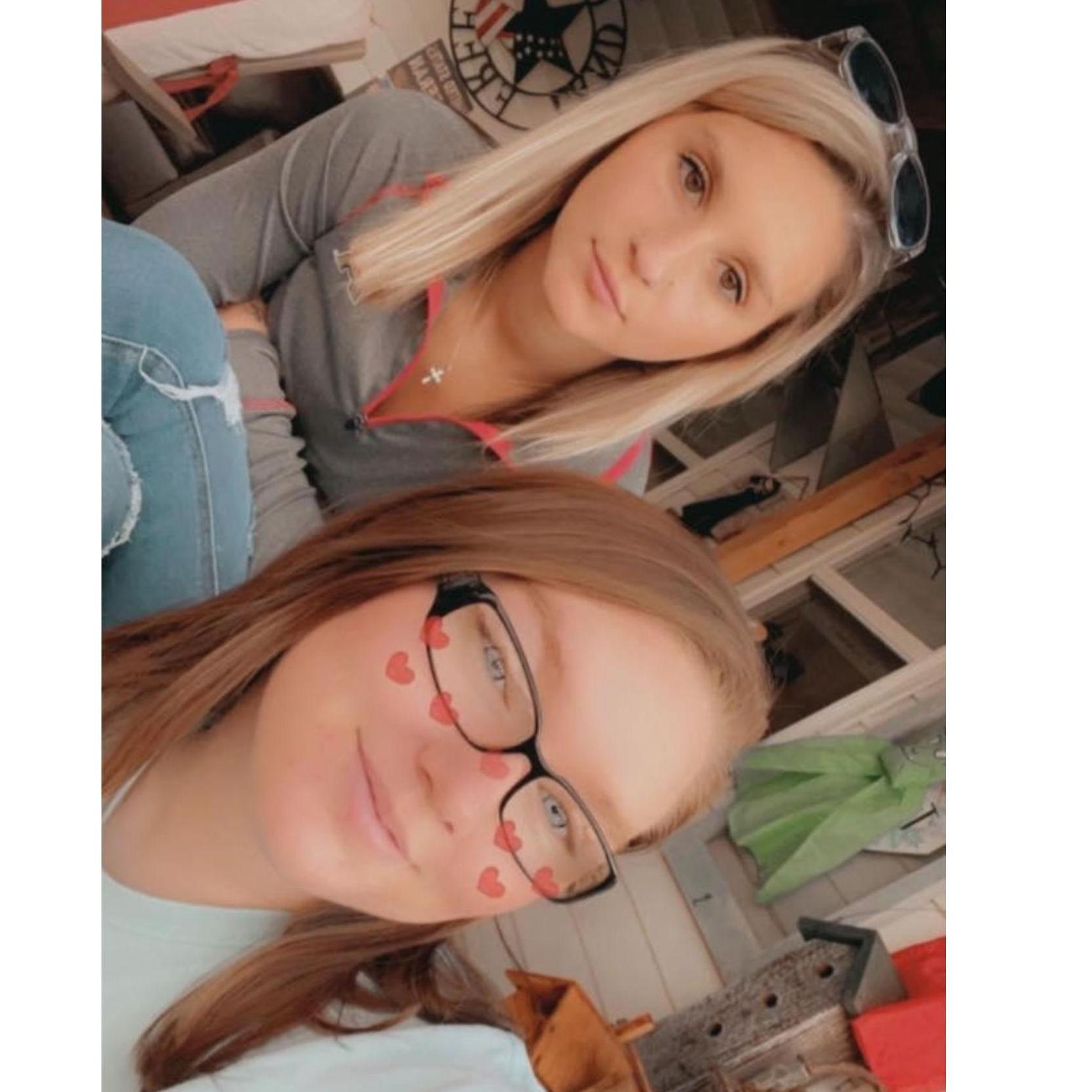 Best Friends Making Memories and Hangout!