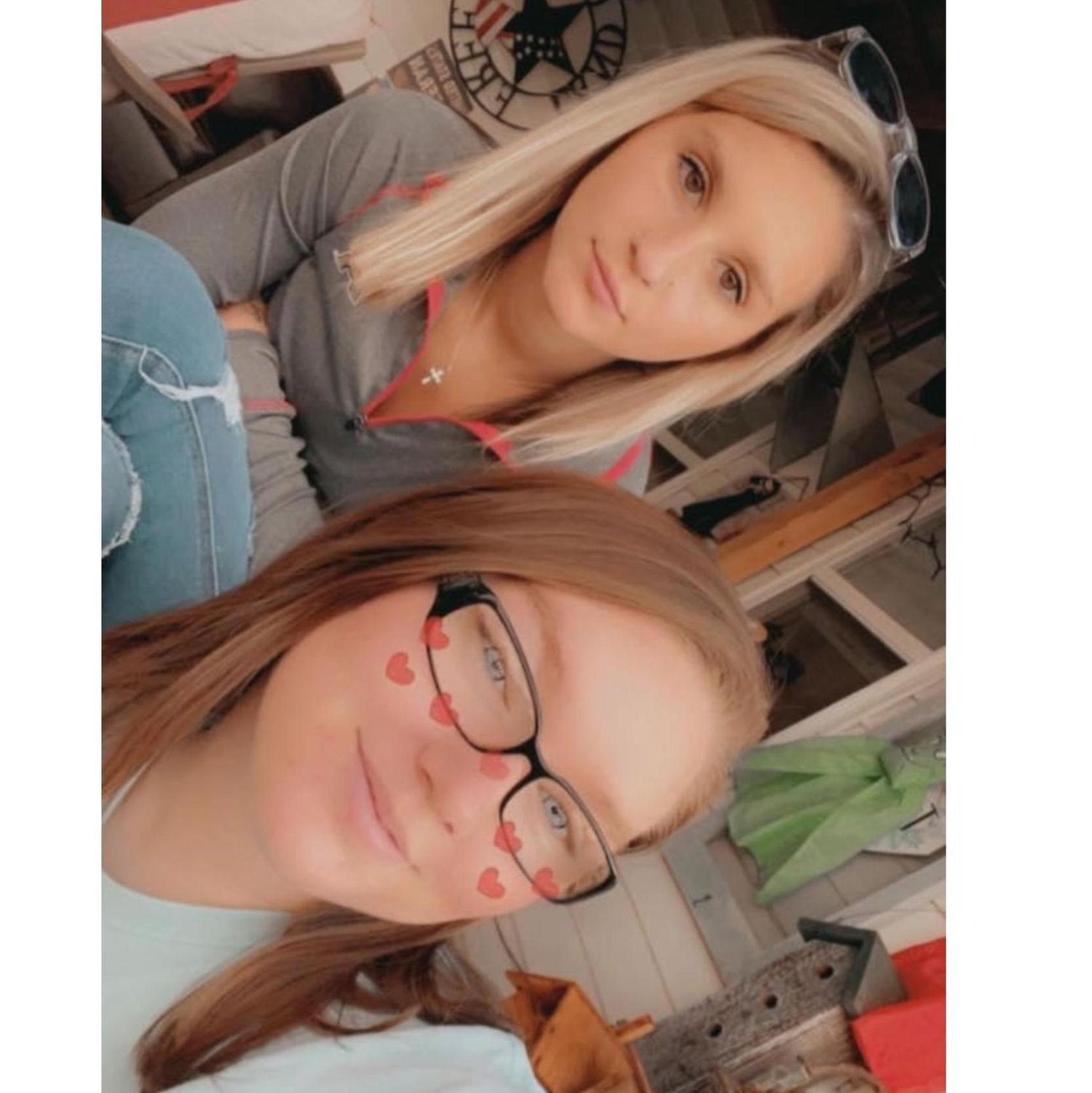 Best Friends Making Memories and Hangout!
