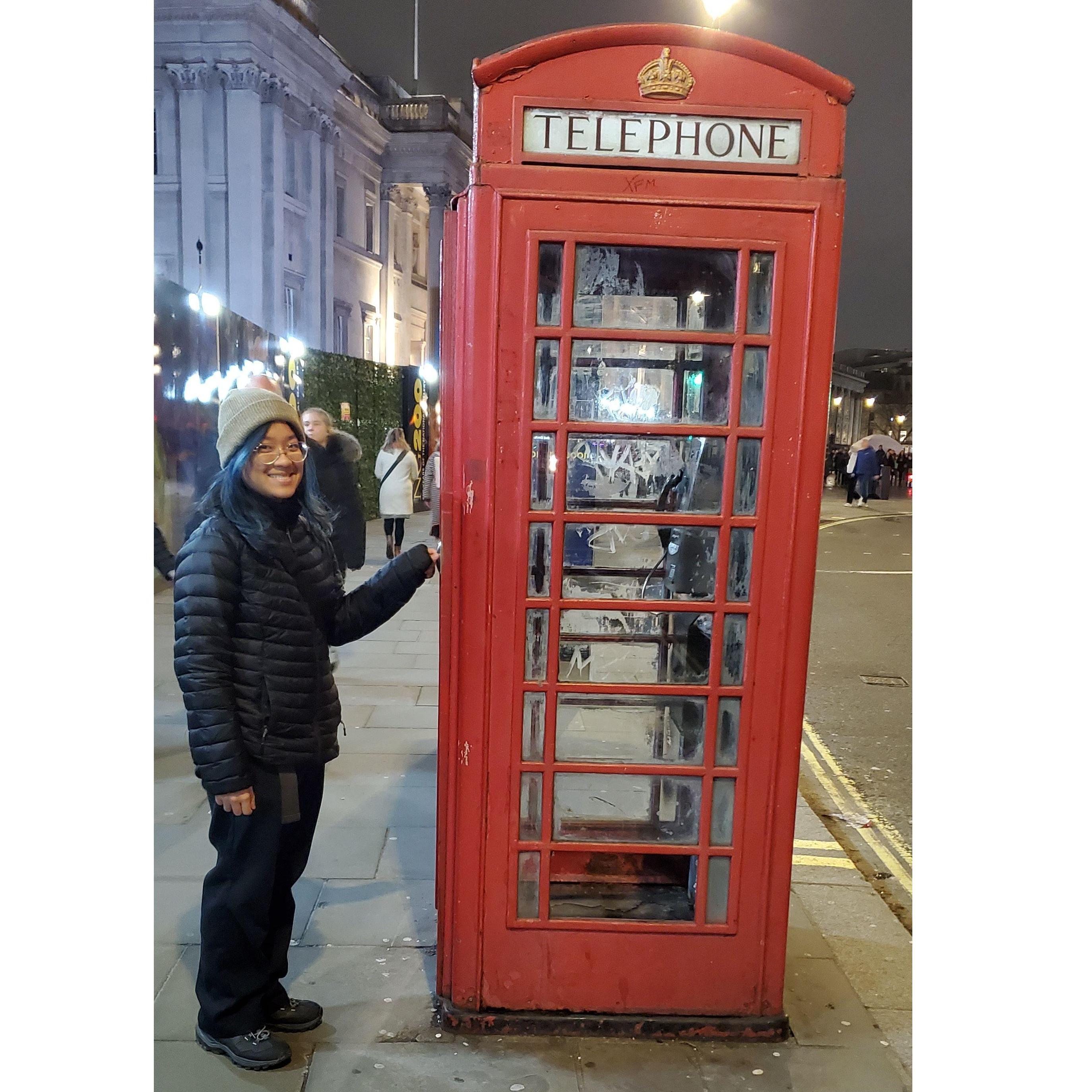 (2023) Enjoying the local scenery in London