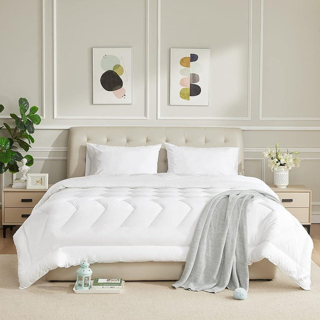 HOMTEC Duvet Insert Cotton Comforter California King Size White Down Alternative Fill 100% Cotton Shell Quilted Fluffy Comforter Lightweight All Season 8 Corner Tabs Durable Breathable Noiseless
