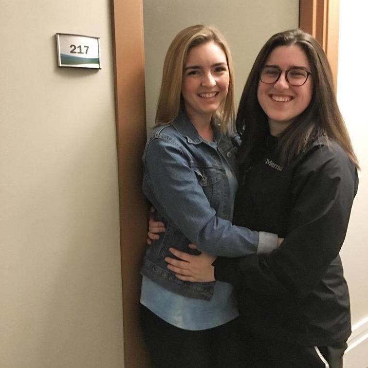 We recently said good-bye to our first apartment in Lakeview, but now, we have a wonderful new place in Andersonville