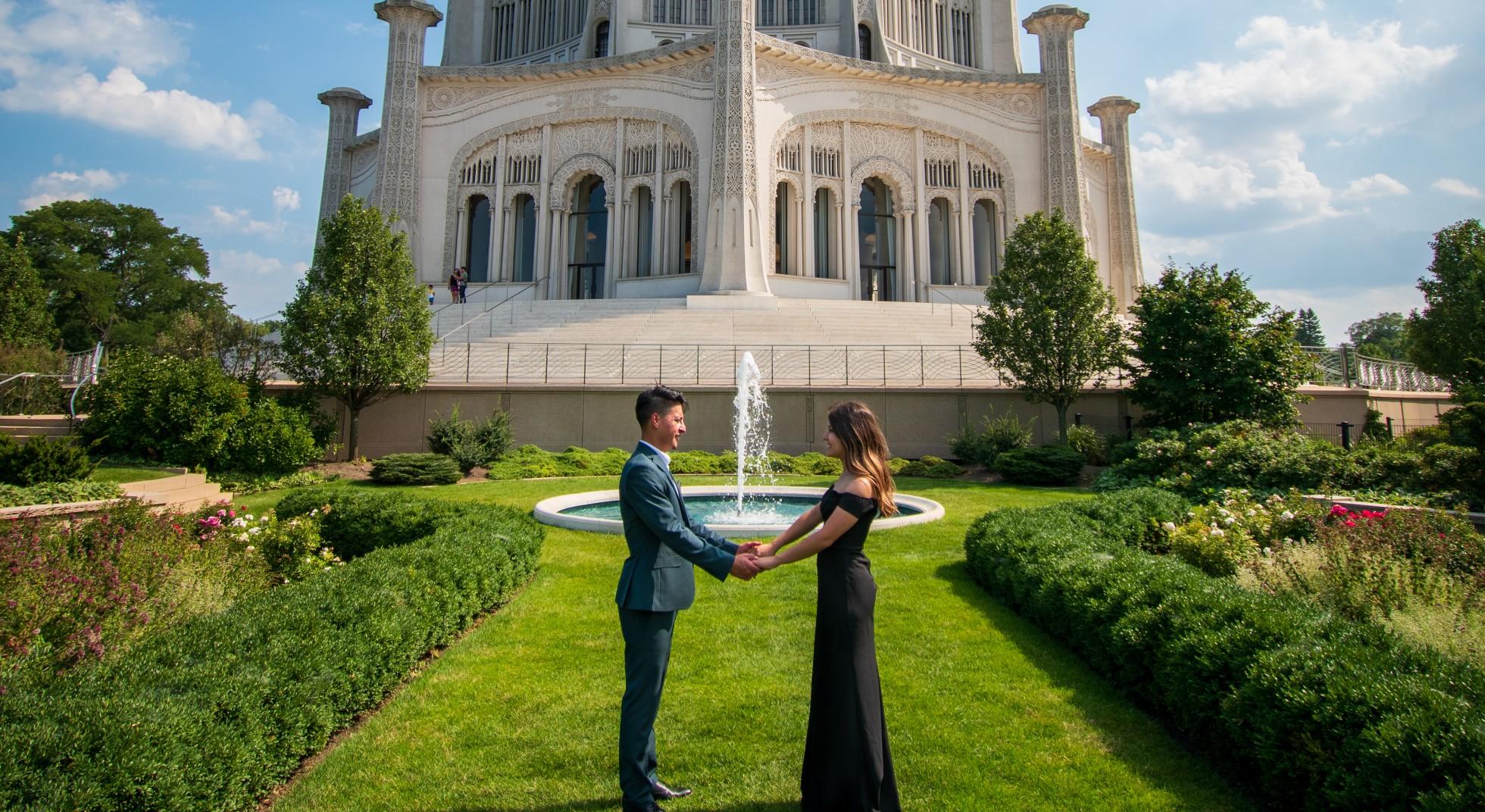 The Wedding Website of Victoria DelRio and Mario Rodriguez