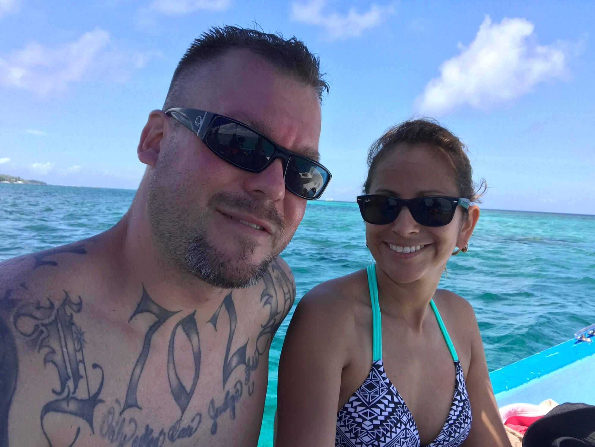 Traveling the world
Roatan 2017