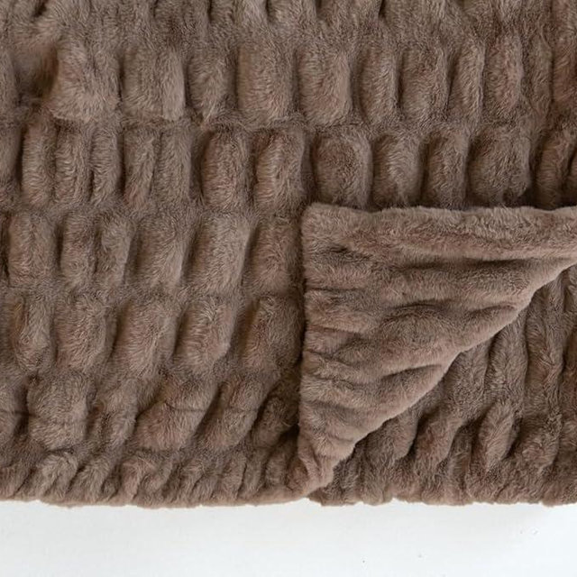 Minky Couture Hugs Blanket - Extra Plush Blanket for Premium Gifting - Stretchy Bubbled Cozy Throw - Silky Smooth - Durable & Machine-Washable - Travel-Friendly - Adult, Milk Chocolate