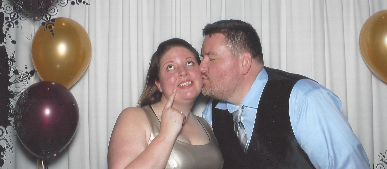 The Wedding Website of Jeanie Mello and Dan Preiksa