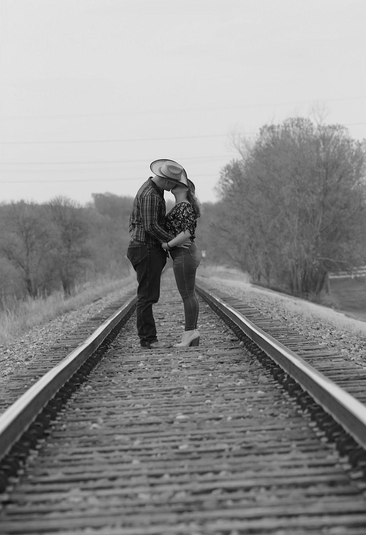 The Wedding Website of Dalilah Castillo and Jon Finan