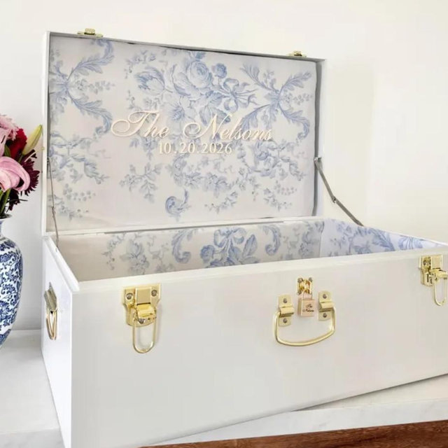 Keepsake Wedding Trunk