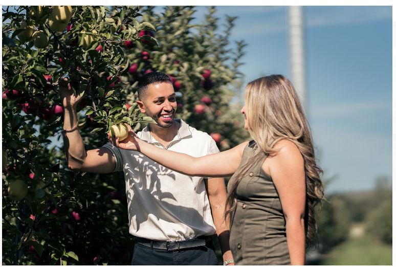 The Wedding Website of Victoria Martinez and Oscar Valdovinos