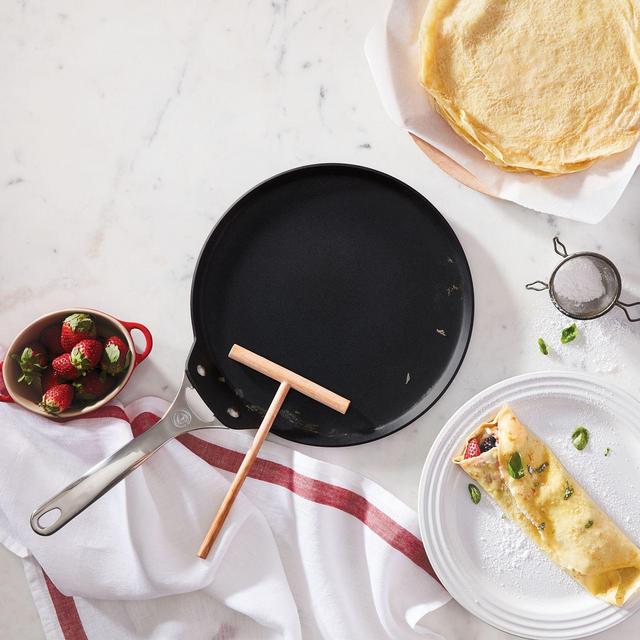Le Creuset 11" Nonstick Crepe Pan