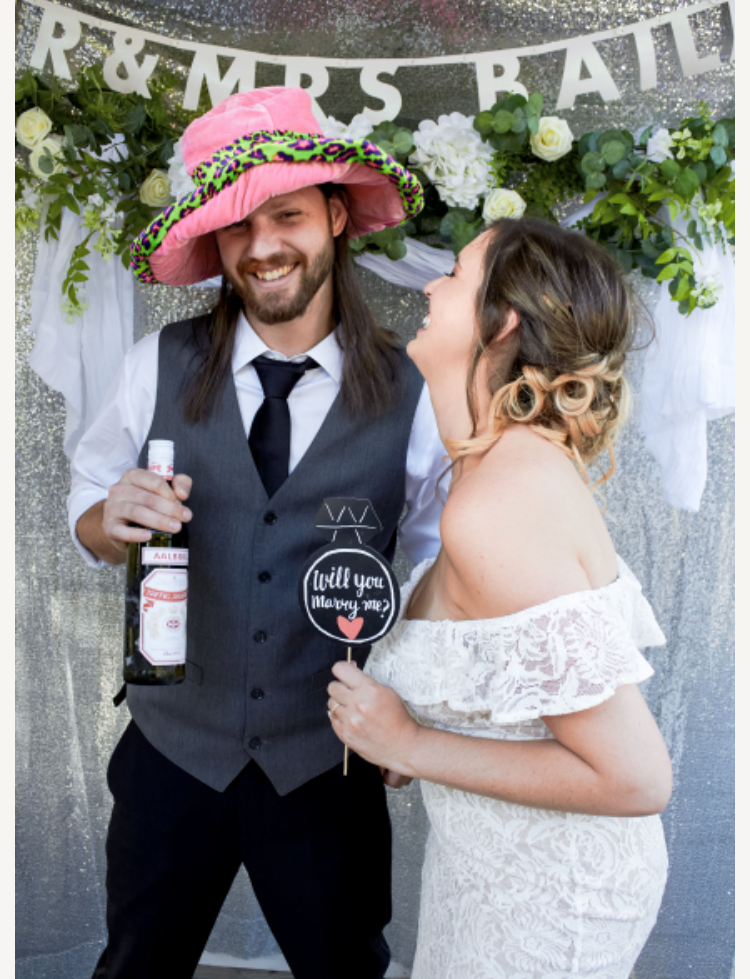 The Wedding Website of Laura Bailey and Zachary Bailey