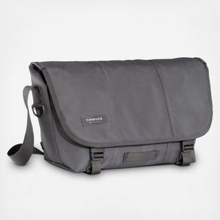 Classic Medium Messenger Bag