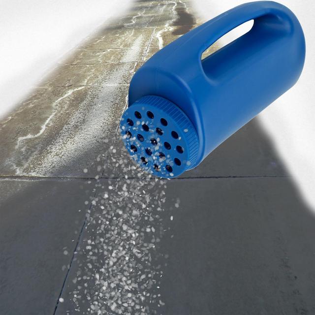 Stalwart Handheld Salt and Seed Spreader Blue