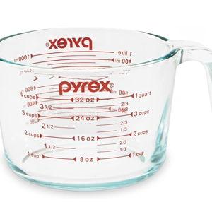 Pyrex 4-Cup Glass Measuring Cup
