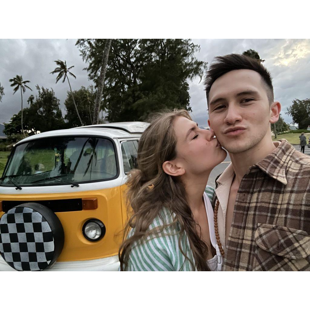 Treking around Oahu in our favorite VW bus - Juanita Banana