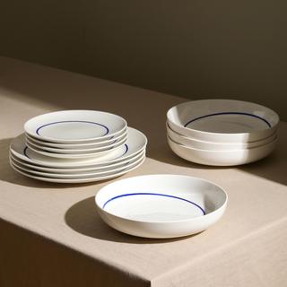 Luna 24-Piece Dinnerware Set, Service for 8