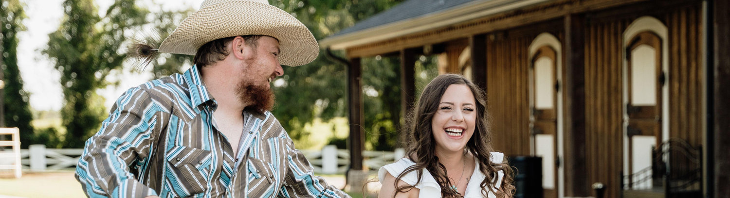 The Wedding Website of Sarah Davis and Taylor Nations