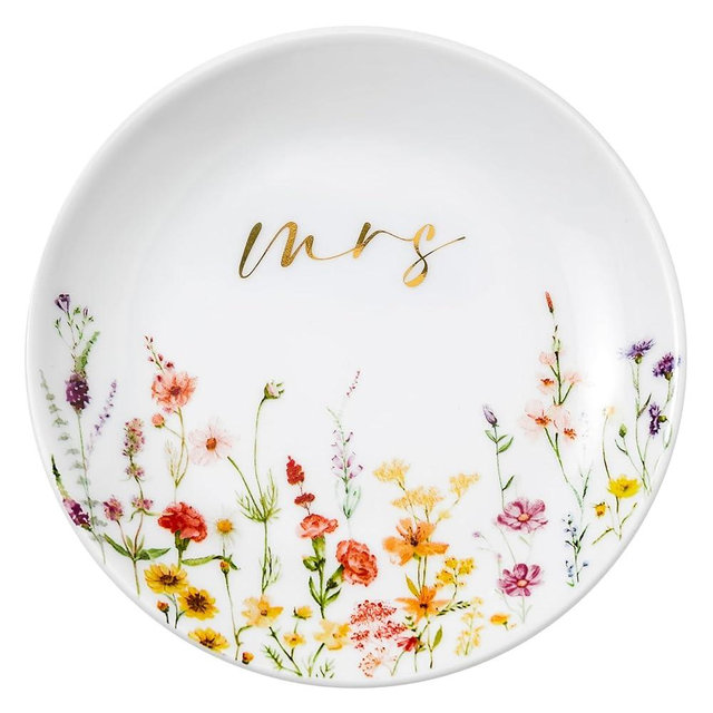 Crisky Mrs Jewelry Ring Dish for Bride Gfits, Bride to Be Wedding Engagement Gift Trinket Tray for Bridal Shower Bachelorette Wedding Party, Fiance Gifts for Women