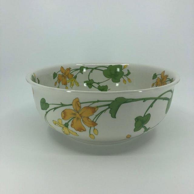 Villeroy and Boch Geranium Round Vegetable Bowl 8 3/4”