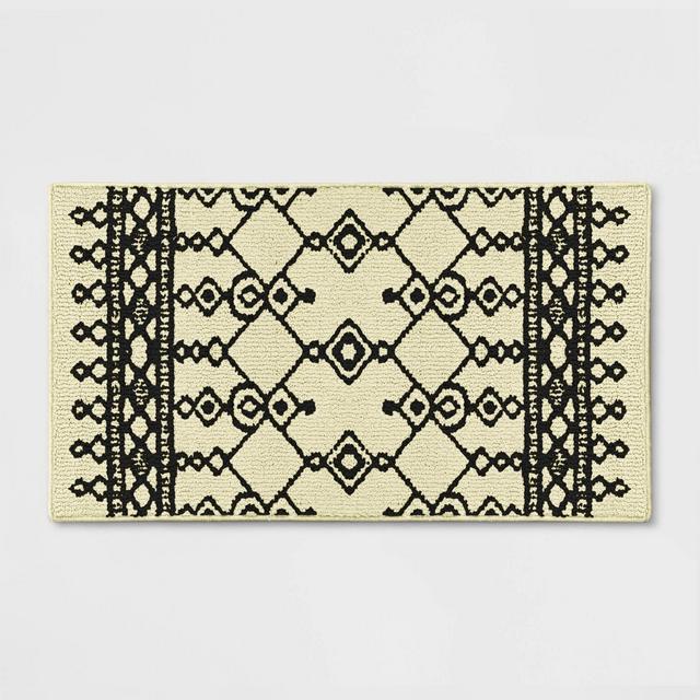 1'8"x2'10" Lyndon Washable Geometric Rug Black/White - Project 62™